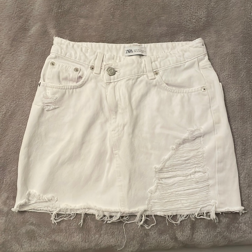 White denim skirt from Zara